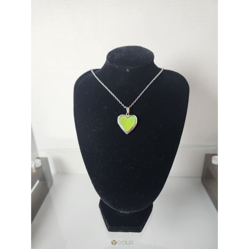 Heart Mood Locket Silver Color Changing Pendant Necklace